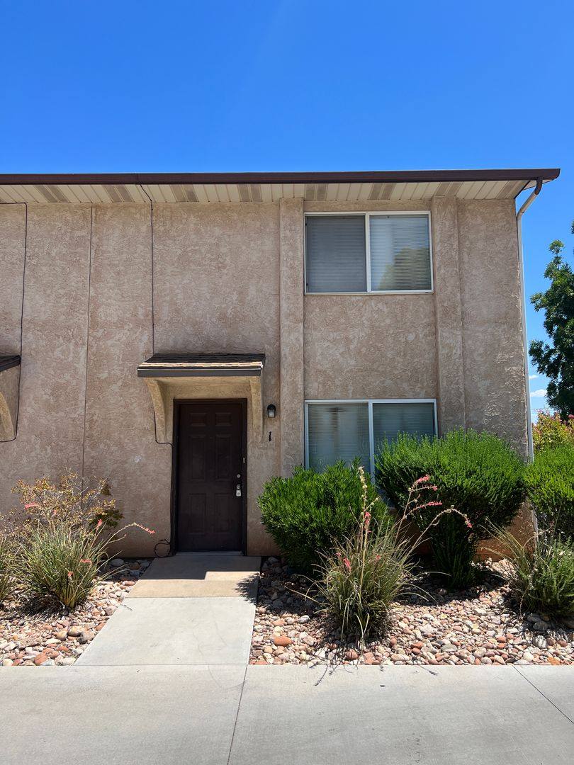 Townhouse for rent at 1063 E 600 S, Saint George, UT 84790