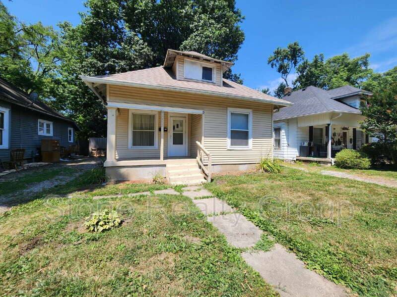 House for rent at 1465 S 21st St, Terre Haute, IN 47803