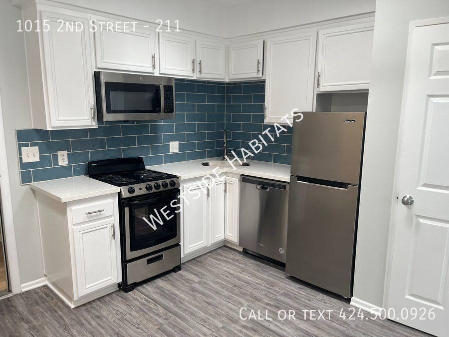 Apartment for rent at 1015 2nd St #211, Santa Monica, CA 90403