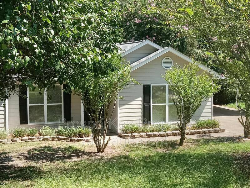 House for rent at 9 Mann St, Phenix City, AL 36869