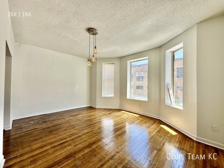 Condo for rent at 404 W 17th St #1E, Kansas City, MO 64108