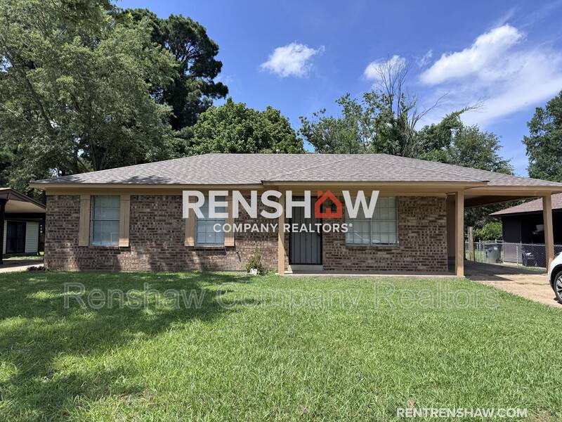 House for rent at 3272 Sweet Springs Dr, Memphis, TN 38128