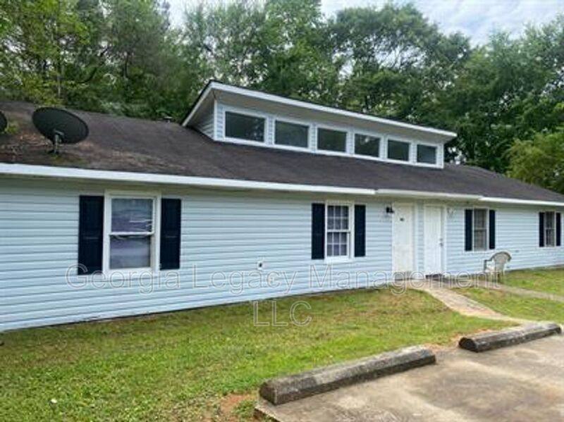 House for rent at 100 Sayemore Dr, Athens, GA 30601