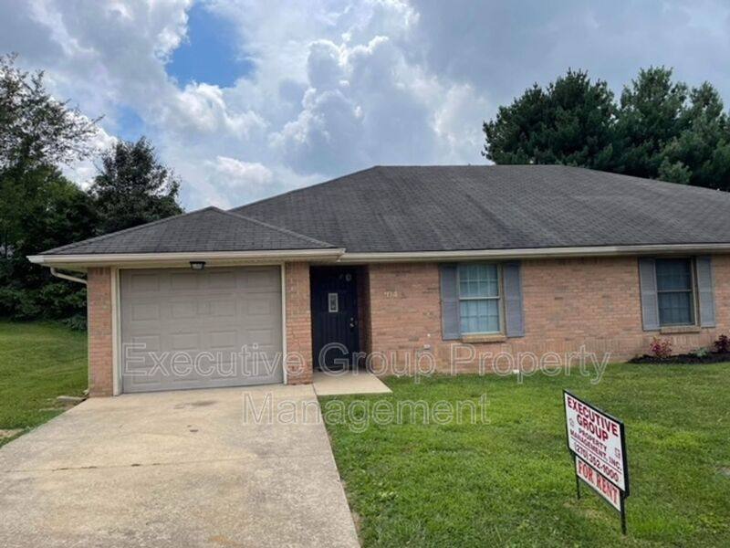 House for rent at 104-A Cottage Circle, Elizabethtown, KY 42701