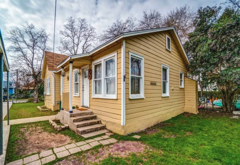 House for rent at 1011 Lombrano St, San Antonio, TX 78207