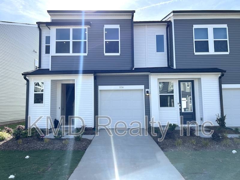 Townhouse for rent at 3114 Hutton Gardens Lane, Charlotte, NC 28269