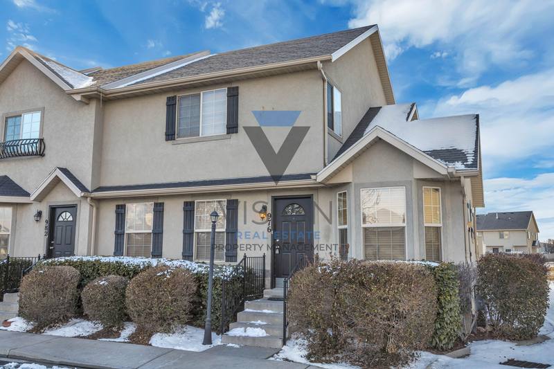 Townhouse for rent at 976 S 1760 W, Springville, UT 84663