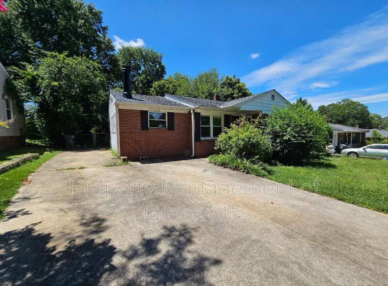 House for rent at 24 Butternut Dr, Greenville, SC 29605