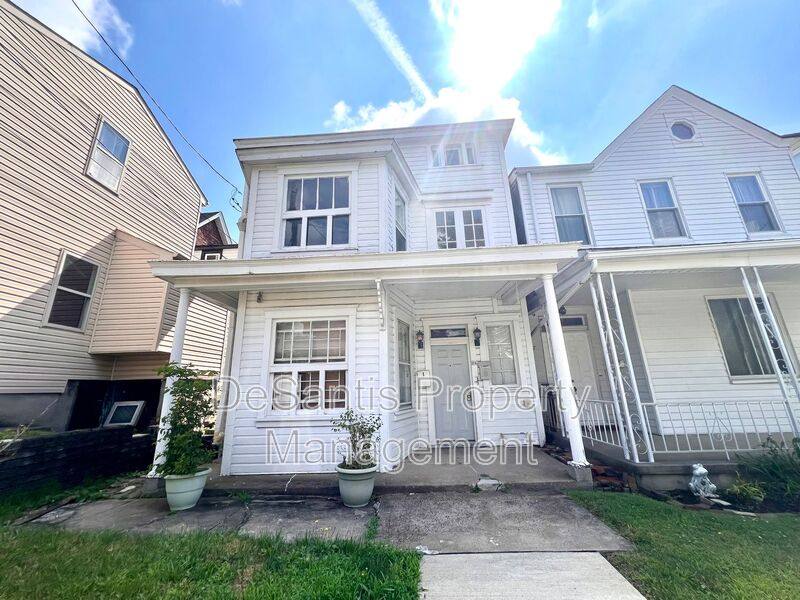 Apartment for rent at 25 Dilworth St #2, Pittsburgh, PA 15211