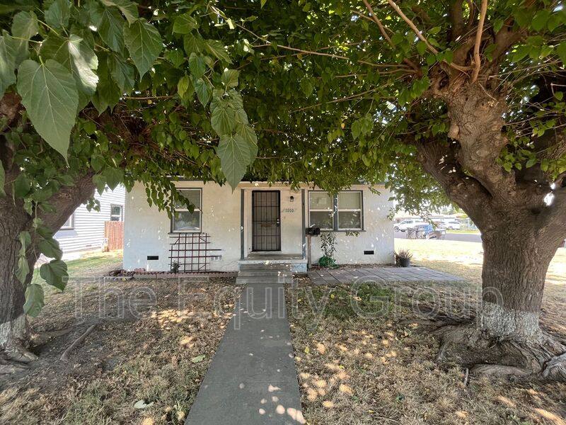 Apartment for rent at 1000 A S Liberty Ave, Visalia, CA 93277