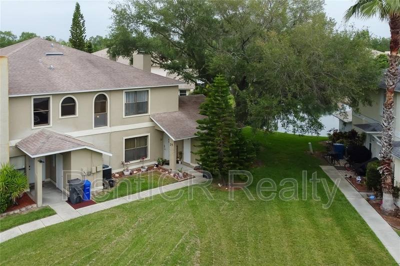 Townhouse for rent at 25 Emerald Bay Dr, Oldsmar, FL 34677