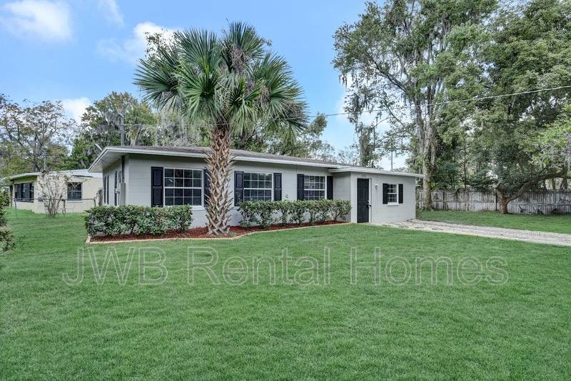 House for rent at 6003 Commodore Dr, Jacksonville, FL 32244