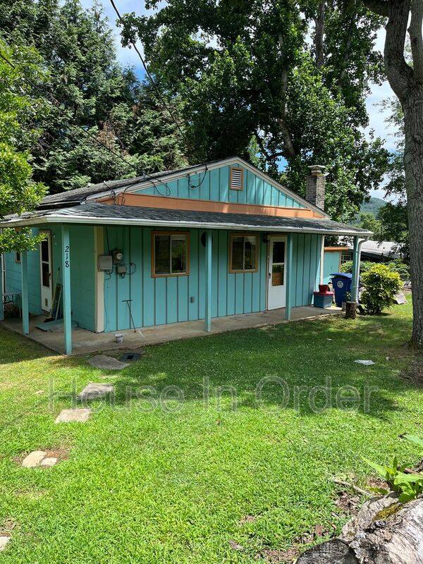 House for rent at 218 Portman Villa Rd, Black Mountain, NC 28711