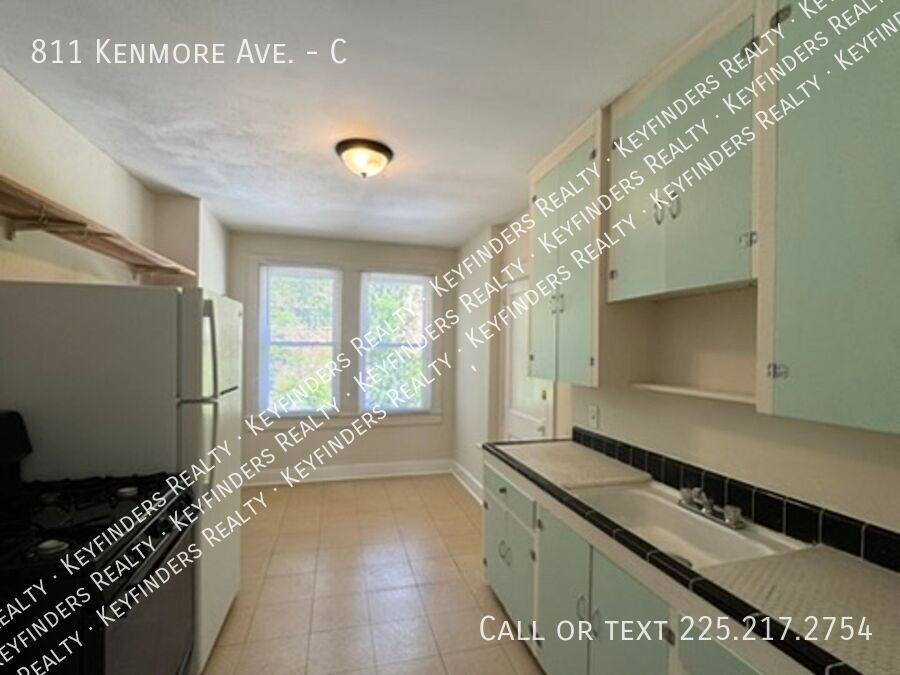 Apartment for rent at 811 Kenmore Ave #C, Baton Rouge, LA 70806