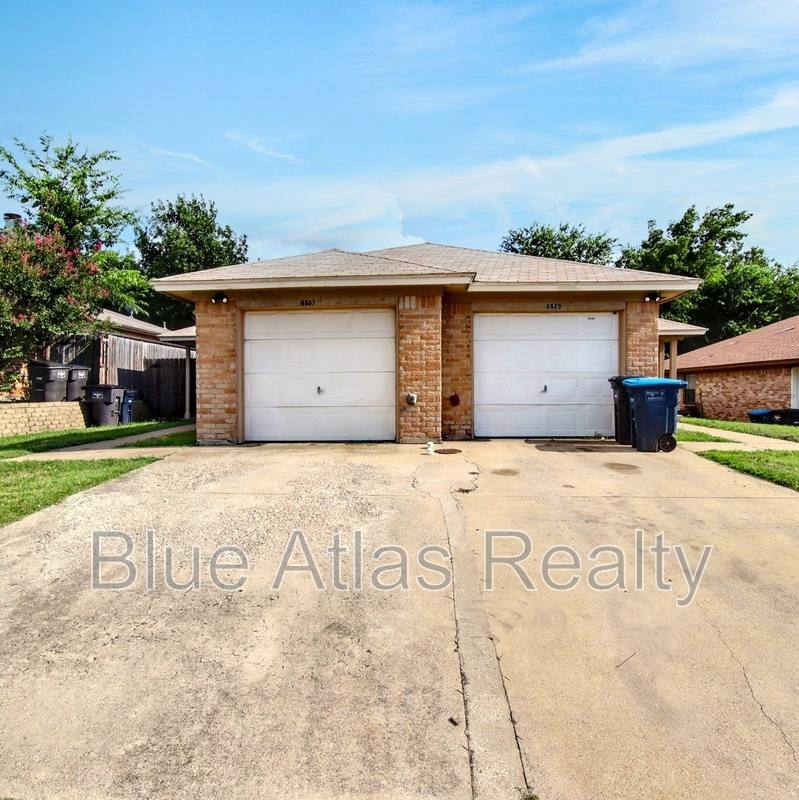 House for rent at 6859 S Creek Dr, Fort Worth, TX 76133