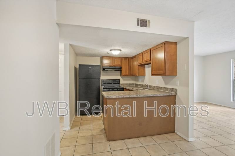 Apartment for rent at 7201 Arlington Expressway #77, Jacksonville, FL 32211