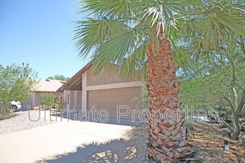 House for rent at 4407 W Kimberly Way, Glendale, AZ 85308
