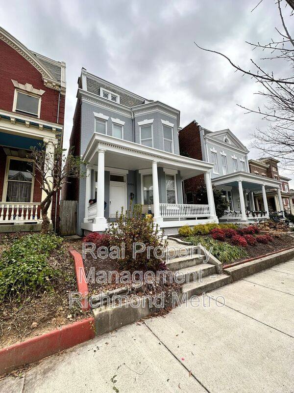 Apartment for rent at 2204 W Grace St #1B, Richmond, VA 23220