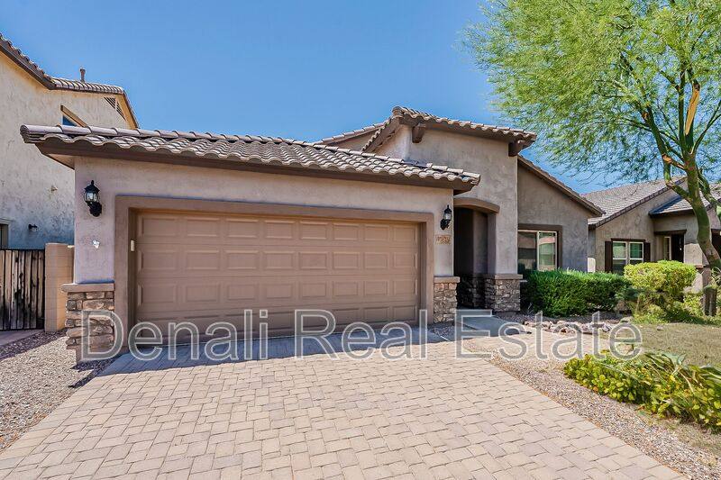House for rent at 10819 W Bronco Trail, Peoria, AZ 85383