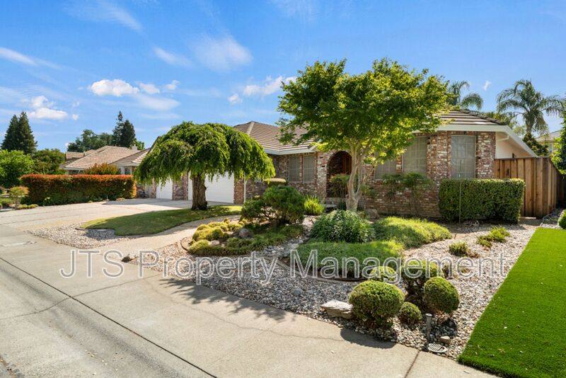 House for rent at 7723 River Landing Dr, Sacramento, CA 95831