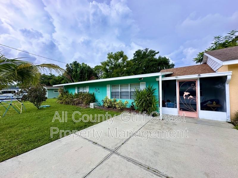 House for rent at 515 15th Ave W, Palmetto, FL 34221