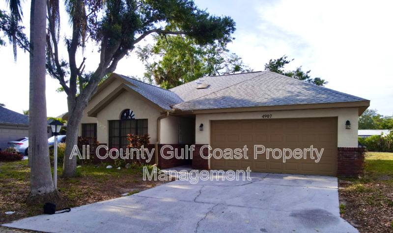 House for rent at 4908 82nd Place E, Sarasota, FL 34243