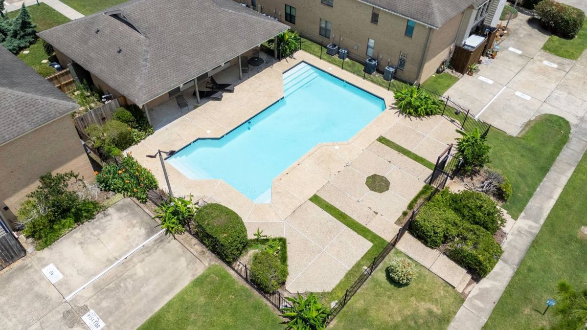 Townhouse for rent at 5110 Butter Creek Lane #A01, Baton Rouge, LA 70809