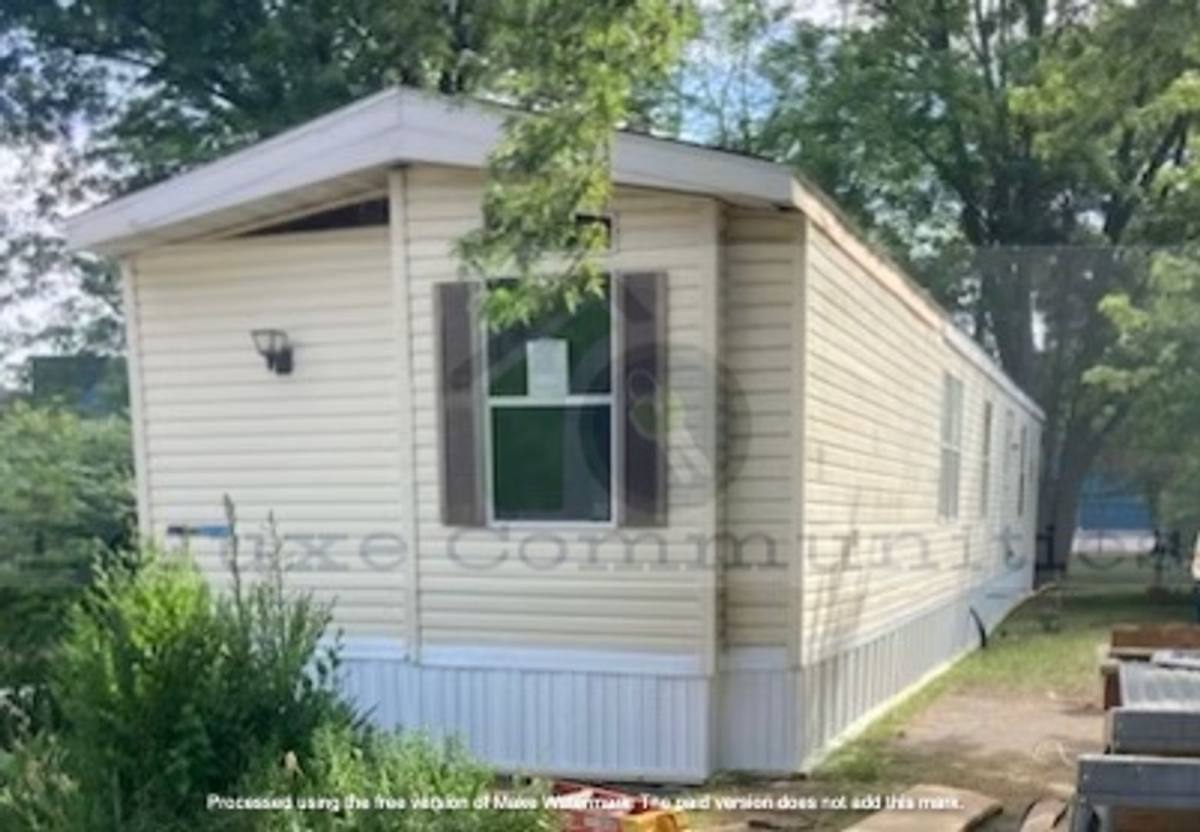 House for rent at 206 York Dr, Middlebury, IN 46540
