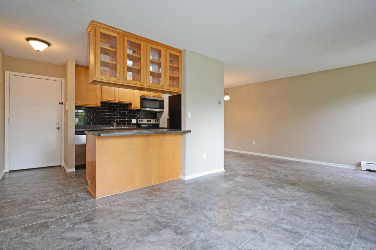 Condo for rent at 4130 Rahn Rd, Saint Paul, MN 55122
