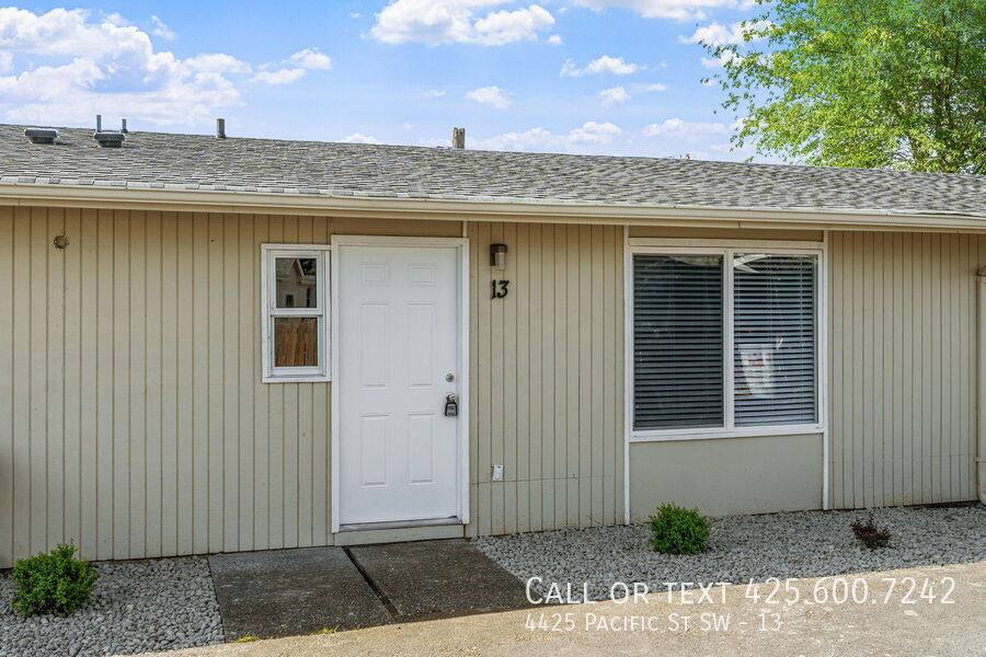 Apartment for rent at 4425 Pacific St SW #13, Lakewood, WA 98499