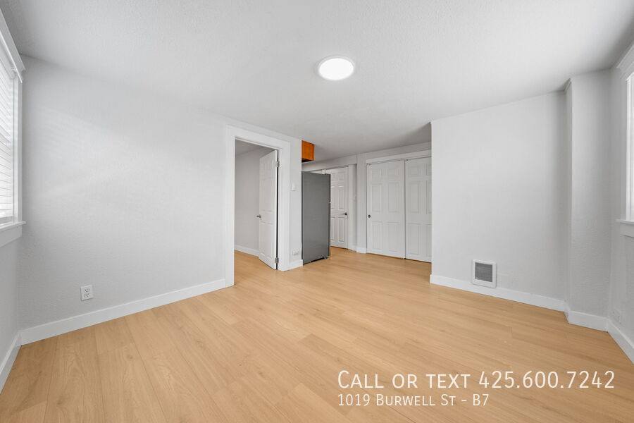 Apartment for rent at 1019 Burwell St #B7, Bremerton, WA 98337