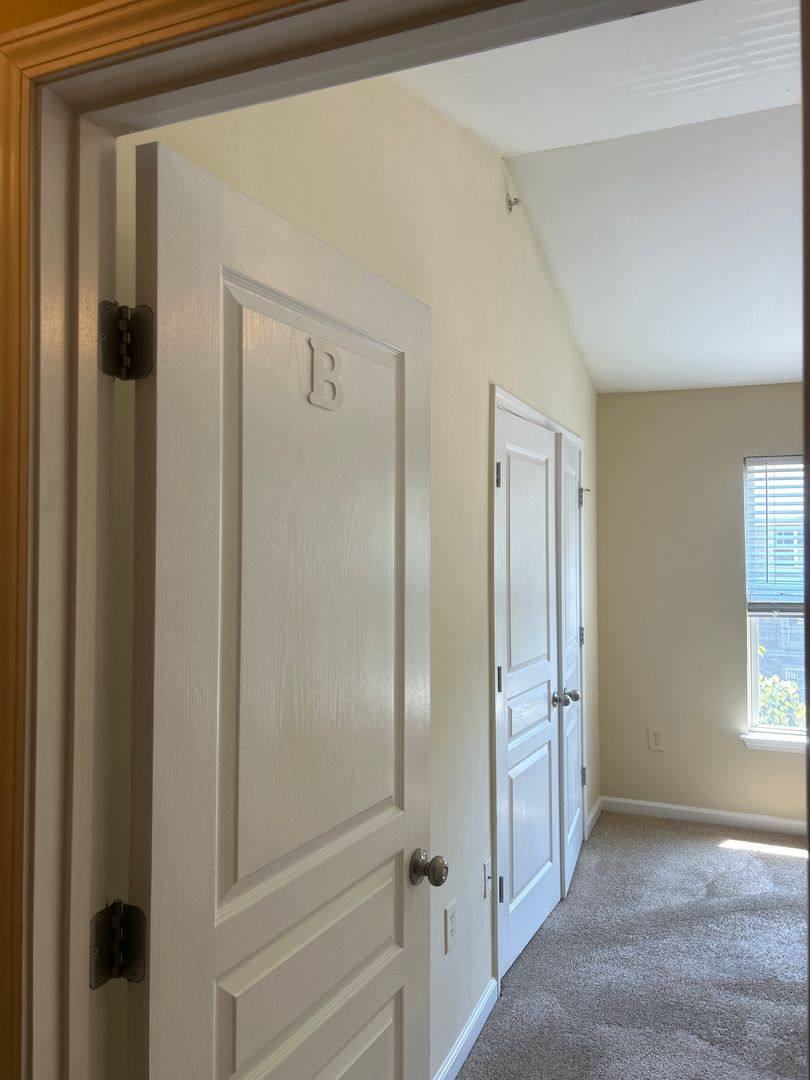 Apartment for rent at 3915 Cherokee Woods Way, Knoxville, TN 37920