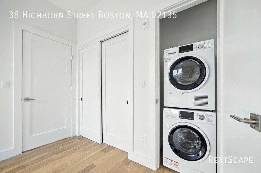 Apartment for rent at 38 Hichborn St Boston, Ma #2135, Brighton, MA 02135