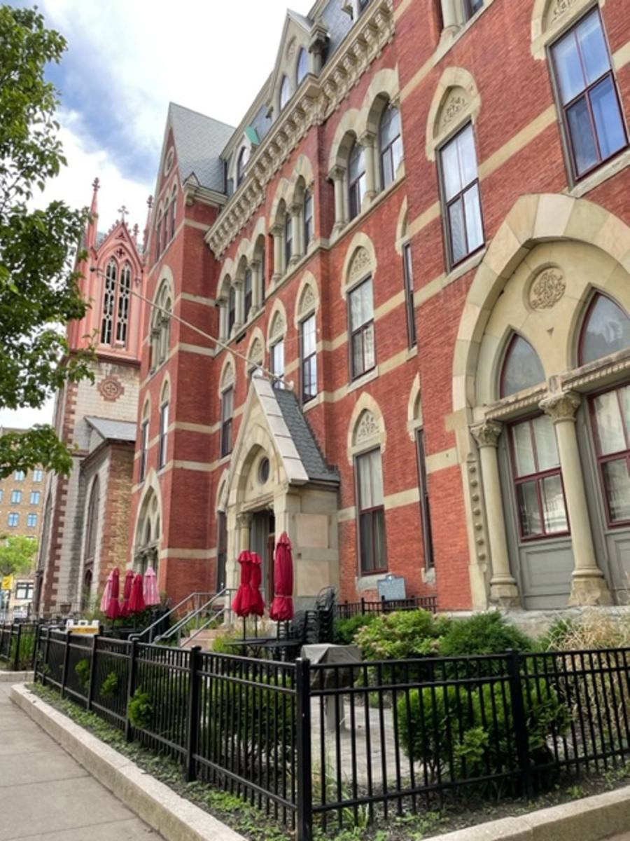 Apartment for rent at 13 S Fitzhugh St, Rochester, NY 14608