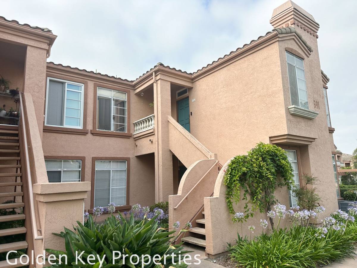 Condo for rent at 3591 Cameo Dr, Oceanside, CA 92056