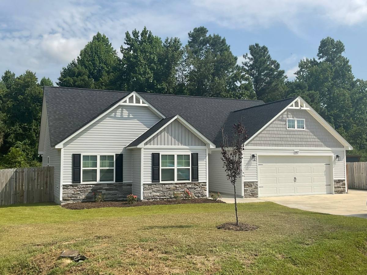 House for rent at 607 Noah Court, Jacksonville, NC 28540