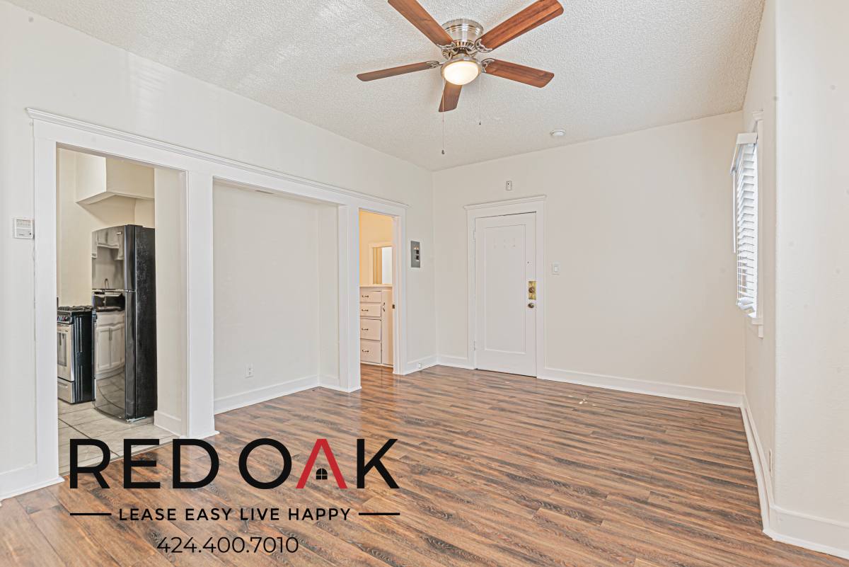 Condo for rent at 2737 San Marino St #204, Los Angeles, CA 90006