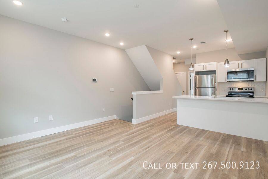 Apartment for rent at 2009 N Darien #1, Philadelphia, PA 19122