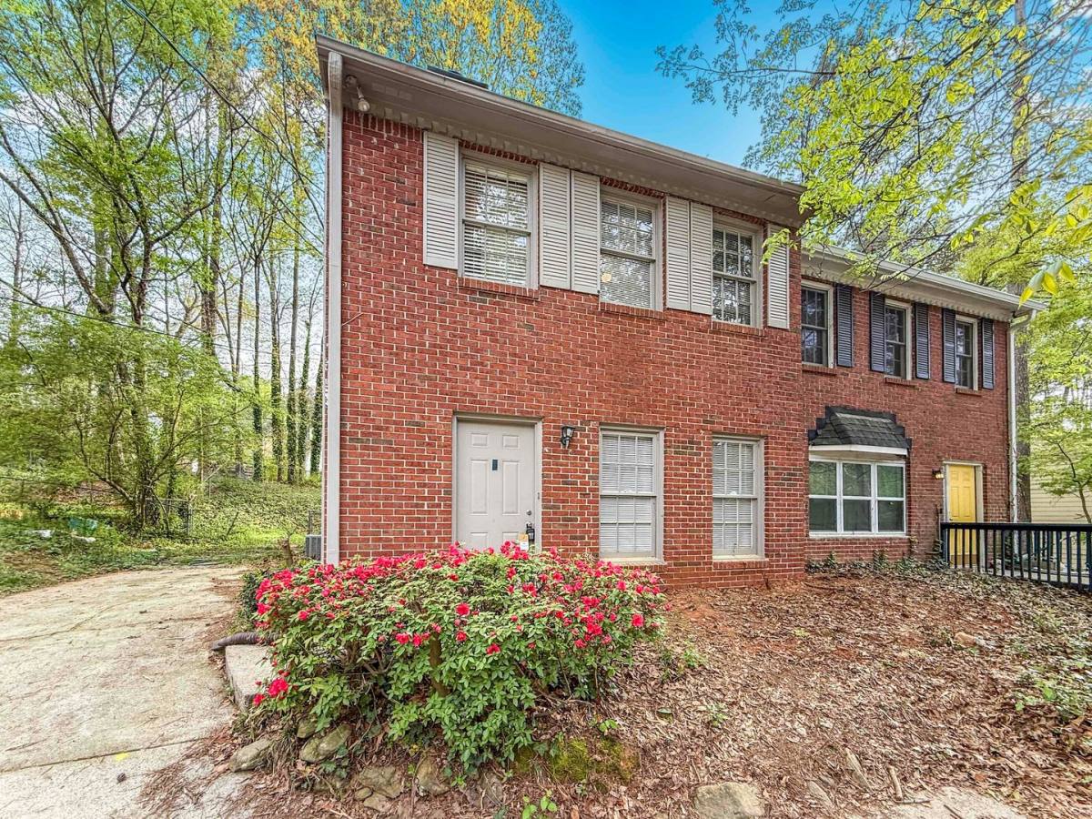 Townhouse for rent at 181 Timber Creek Lane, Marietta, GA 30060