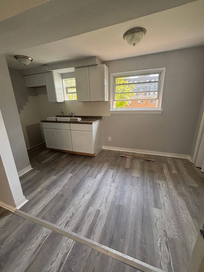 Apartment for rent at 14513 Milverton, Cleveland, OH 44120