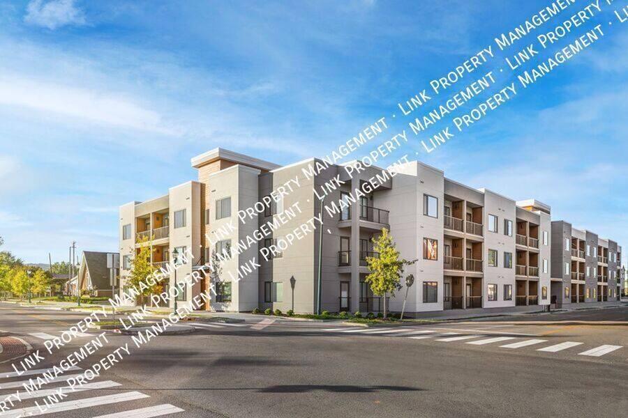 Apartment for rent at 245 W 26th St #FLATS Corner Standar, Chattanooga, TN 37408