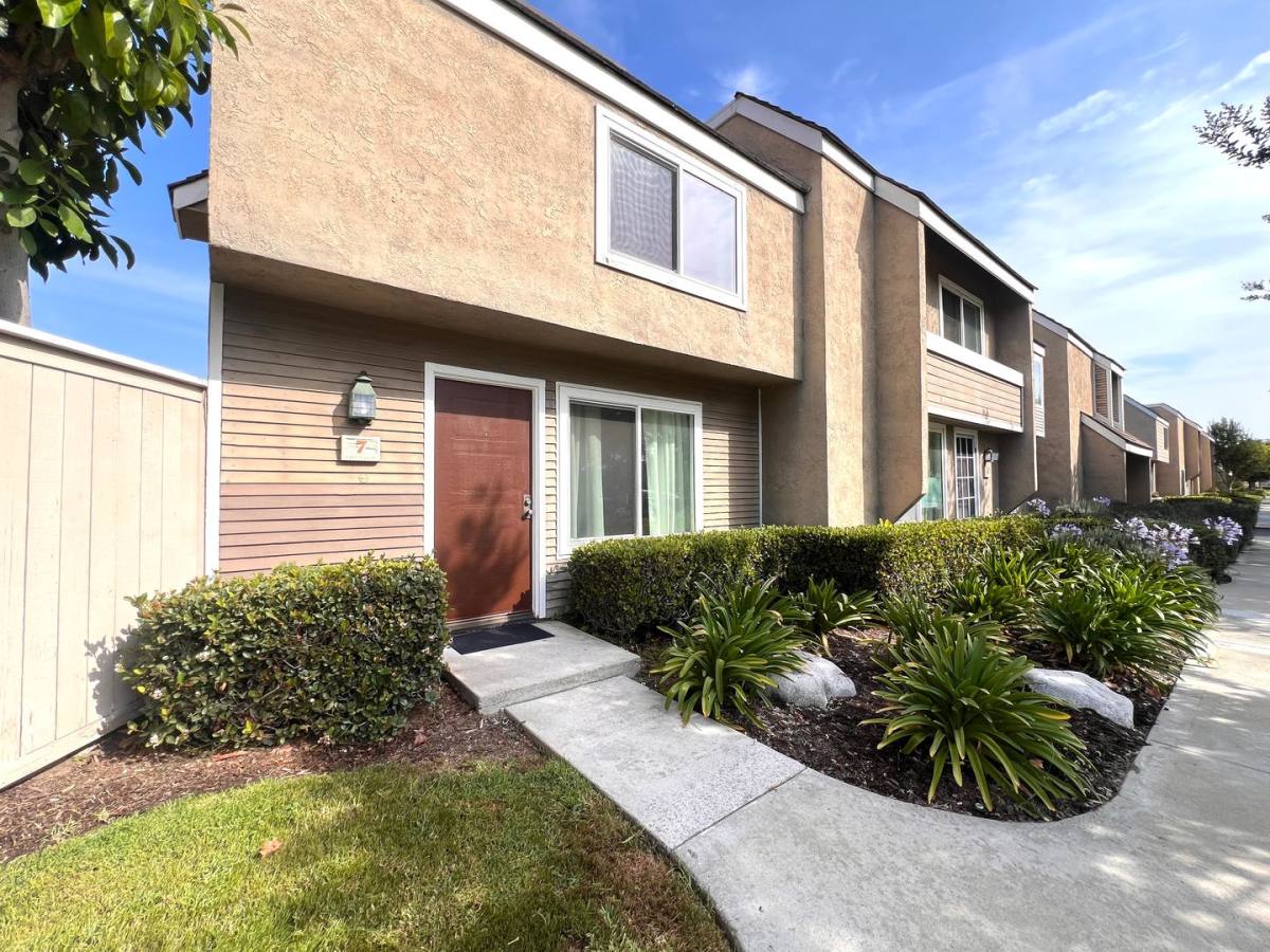 House for rent at 7 Greenleaf, Irvine, CA 92604