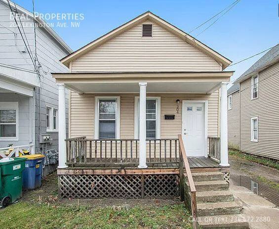 House for rent at 204 Lexington Ave NW, Grand Rapids, MI 49504