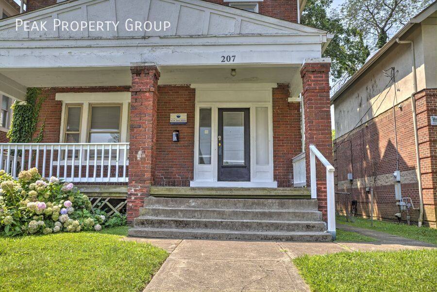Apartment for rent at 207 E Lane Ave #207 E- By The B, Columbus, OH 43201