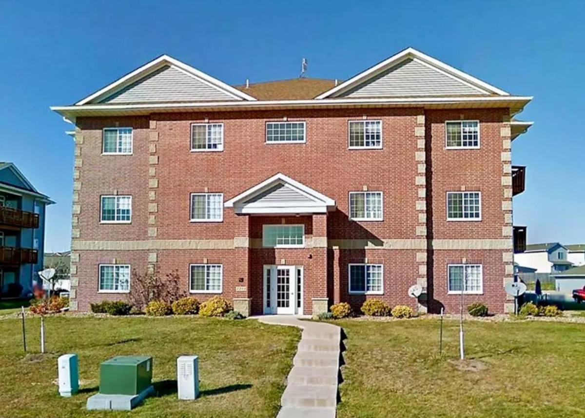 Apartment for rent at 2210 W Lake Rd #301, North Liberty, IA 52317