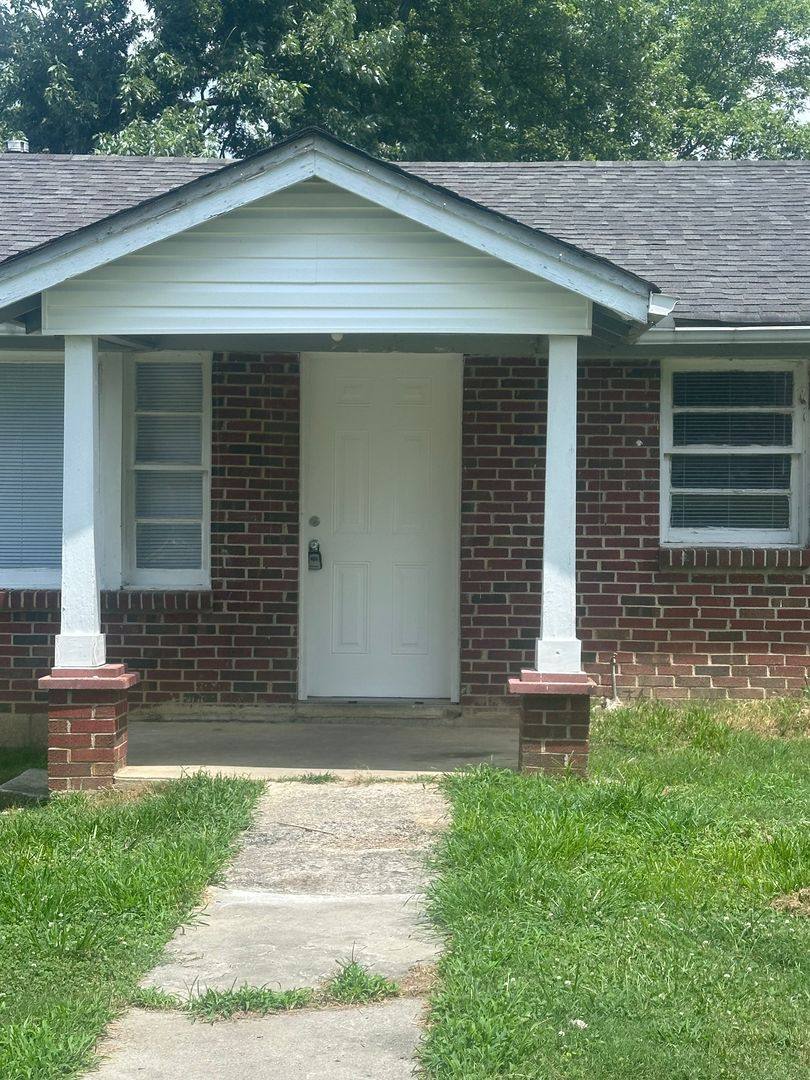 House for rent at 216 E High St, Woodbury, TN 37190