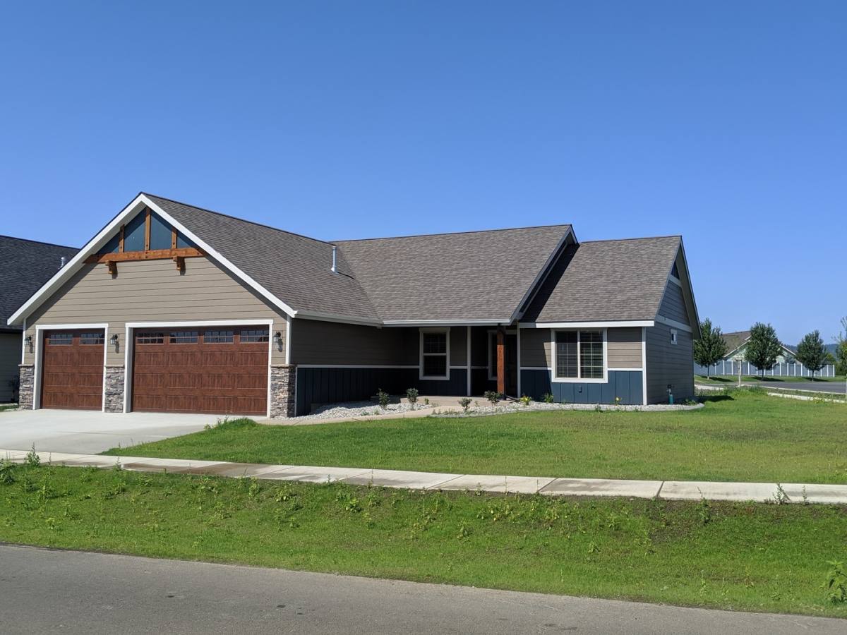 House for rent at 661 W Jenicek Rd, Post Falls, ID 83854