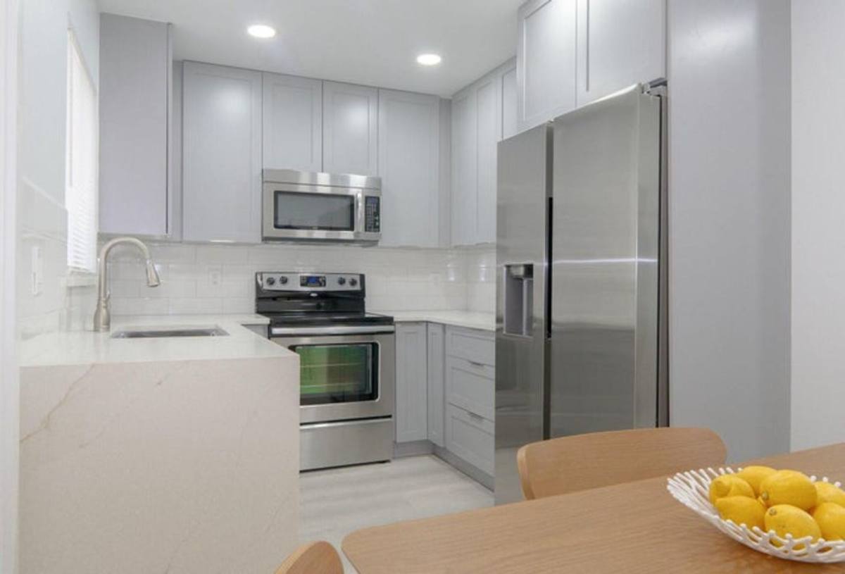 House for rent at 87 Silver Beach Rd, West Palm Beach, FL 33403