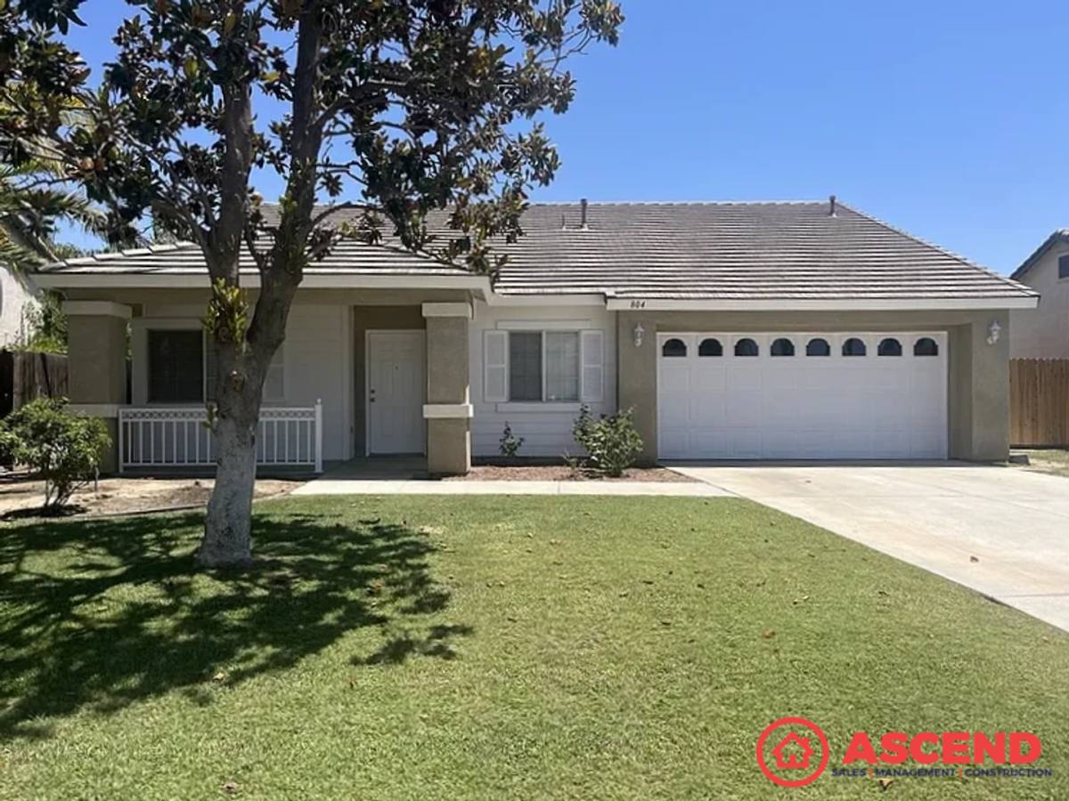 House for rent at 804 Astoria Park Dr, Bakersfield, CA 93311