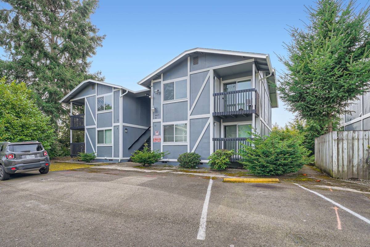 Apartment for rent at 14607-14619 & 14623-14627 Murray Rd SW, Lakewood, WA 98439